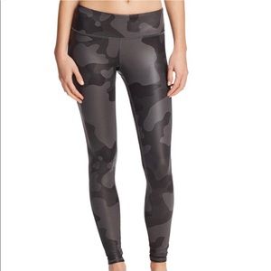 Alo Camo Leggings